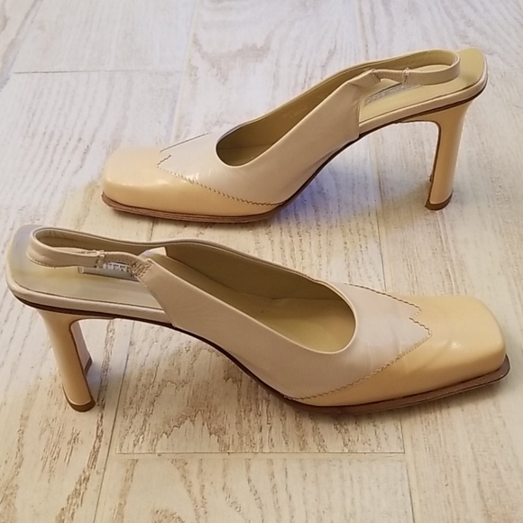 Kenneth Cole Heels in EUC! - Picture 3 of 5